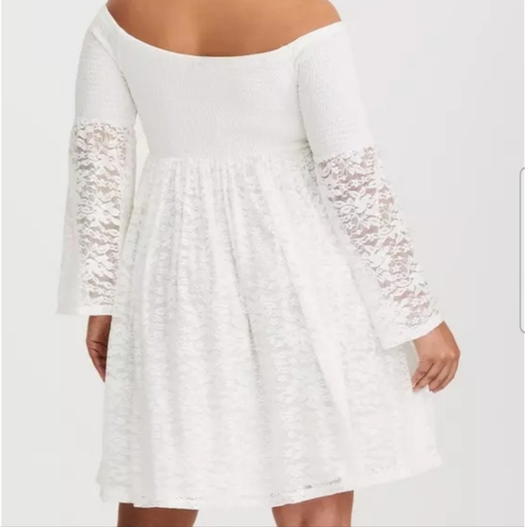 #039 Torrid 2 White Lace Shirred Skater Dress - Picture 2 of 7